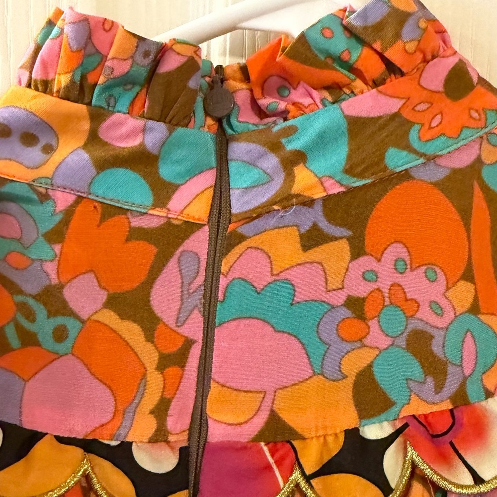 Celia B Vibrant Floral Long Sleeve Dress - Picture 5 of 8